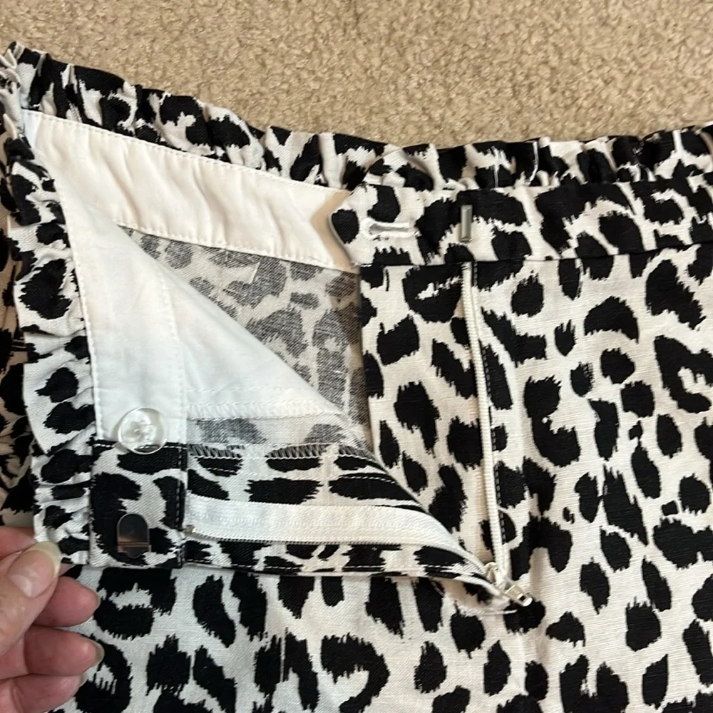 J. Crew Shorts Leopard Print Black & White Linen/Cotton Size 00 LIKE NEW